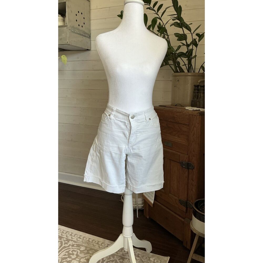 Loft White Denim Distressed Jean Bermuda Shorts sz 29/8